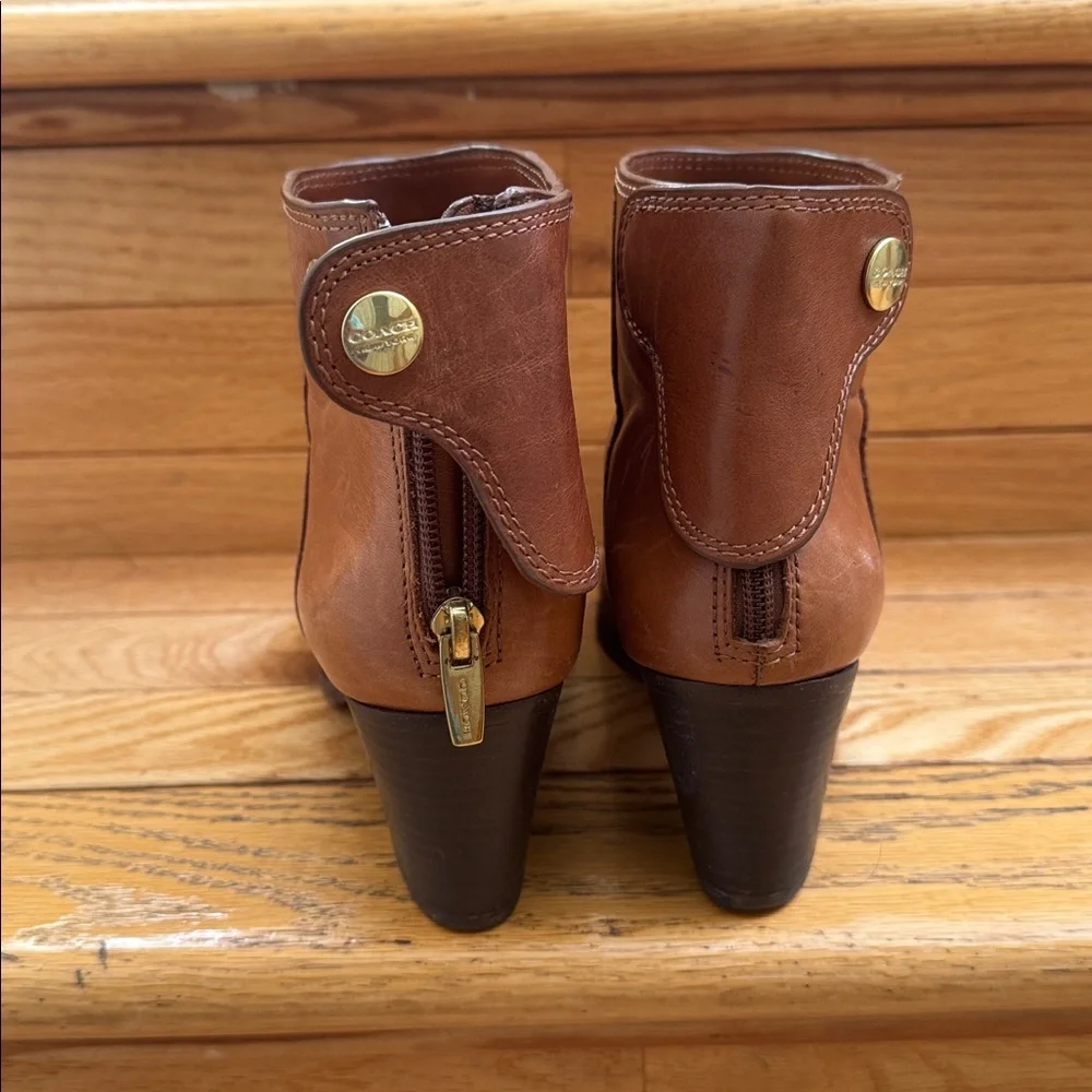 COACH Women’s Boots Size 7 B Waldorf Brown Ankle Boots Block Heels